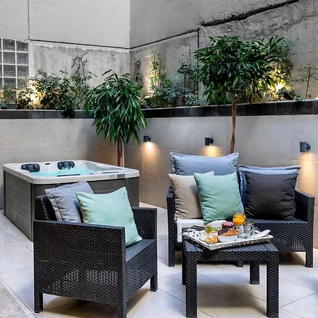 47 Luxury * Athen
