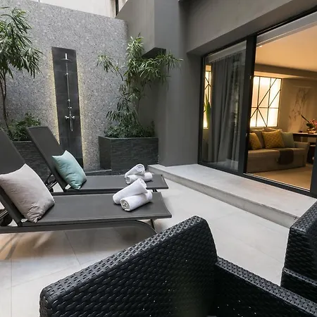 47 Luxury Apartment